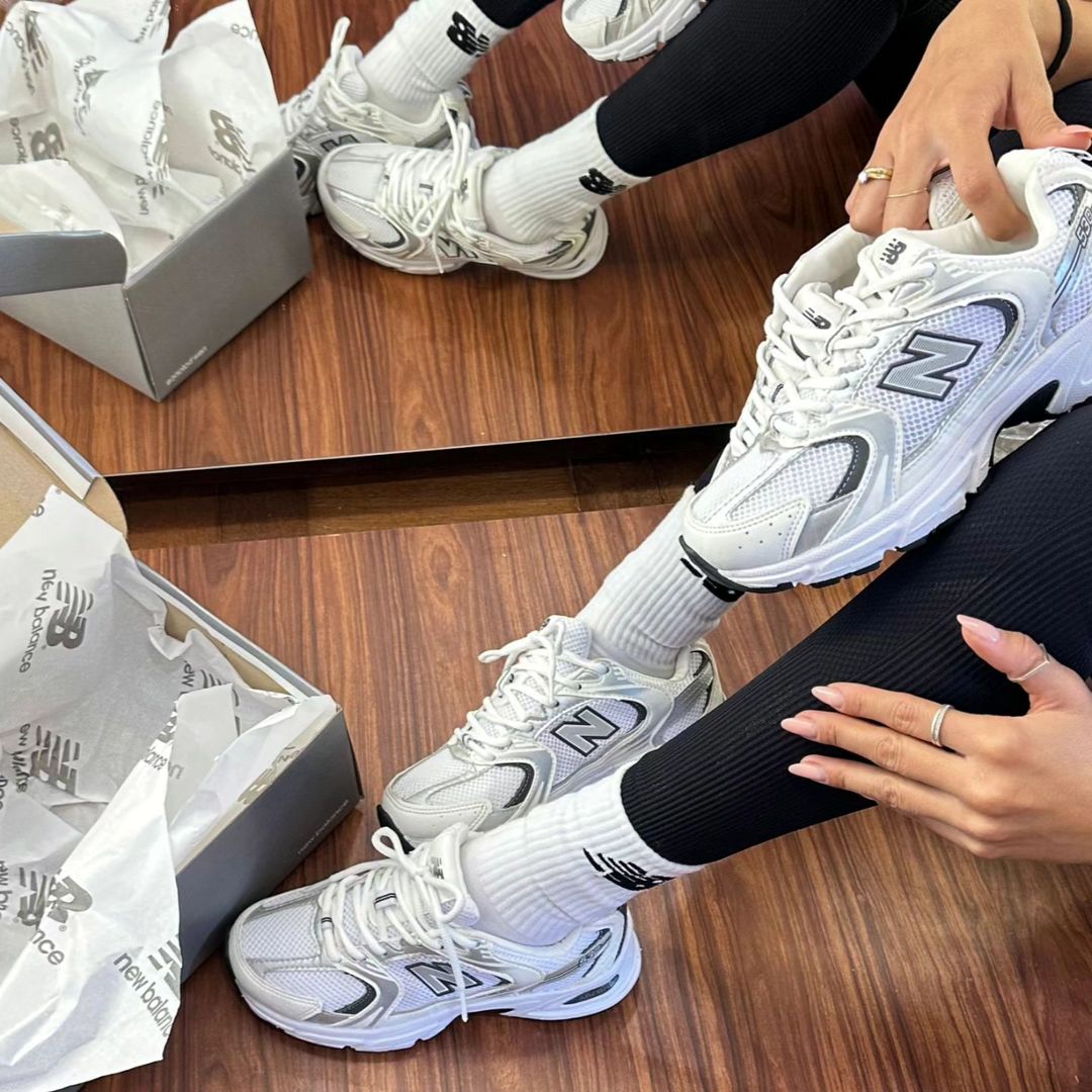 New Balance 530 White Silver Navy