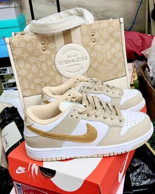 Gold dunks best sale