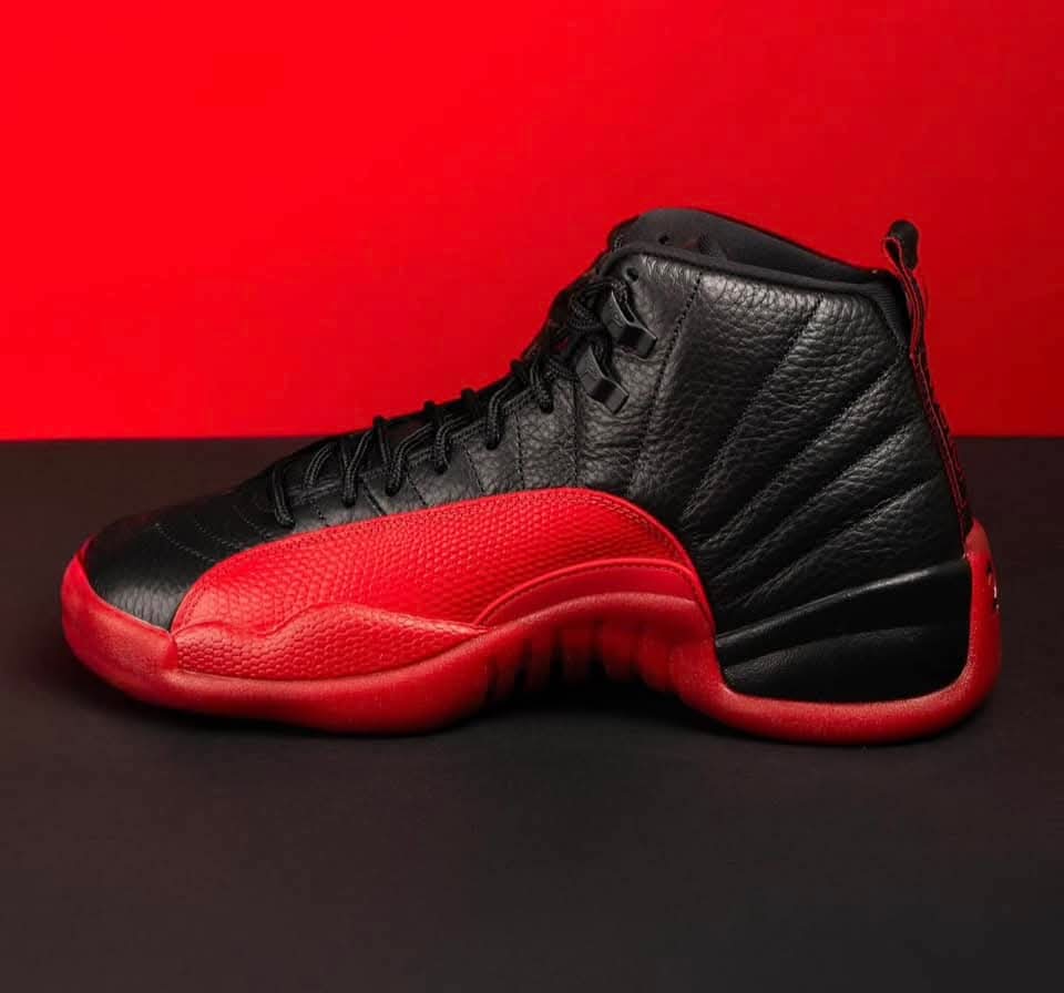 Jordan 12 Retro
Flu Game - WORLDOFSHOES