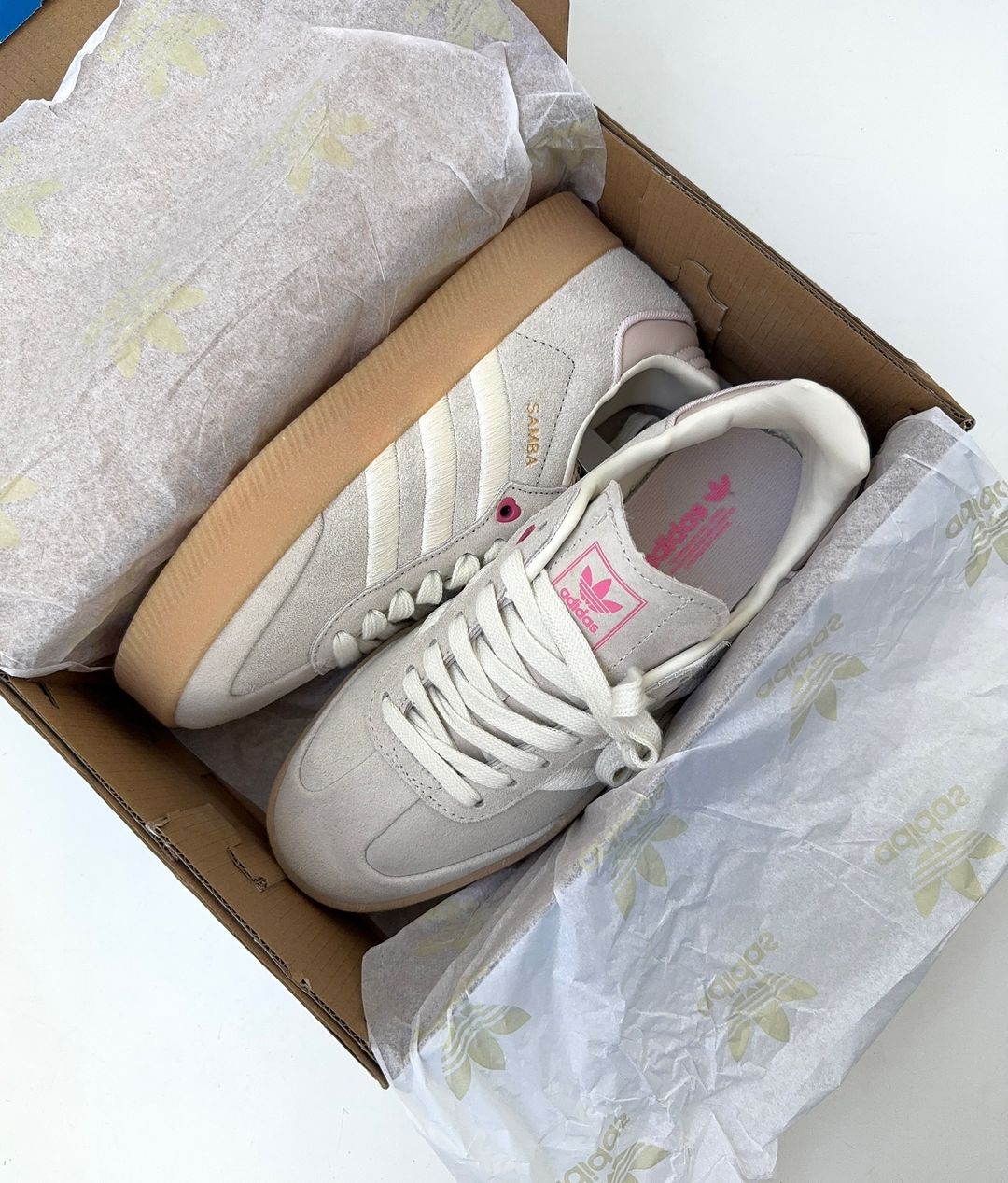 adidas Sambae
Ivory Pink Fusion
