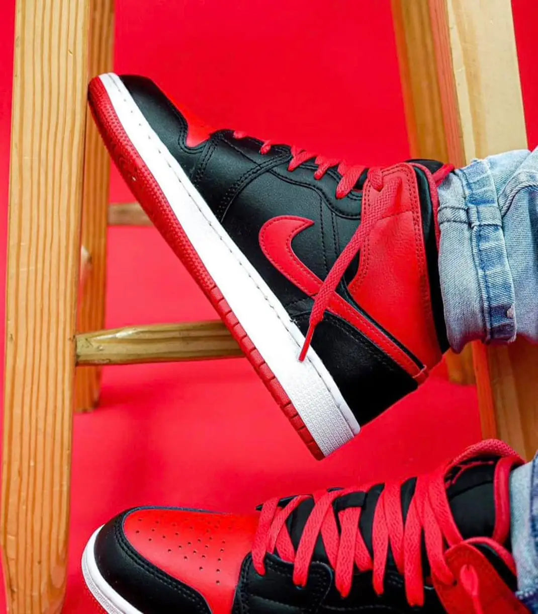 Jordan 1 Mid Reverse Bred - WORLDOFSHOES