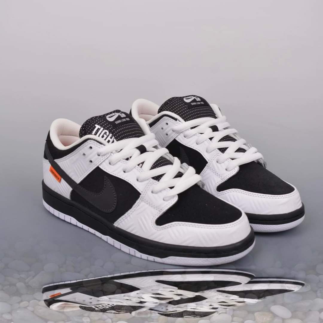 Nike SB Dunk Low TIGHTBOOTH