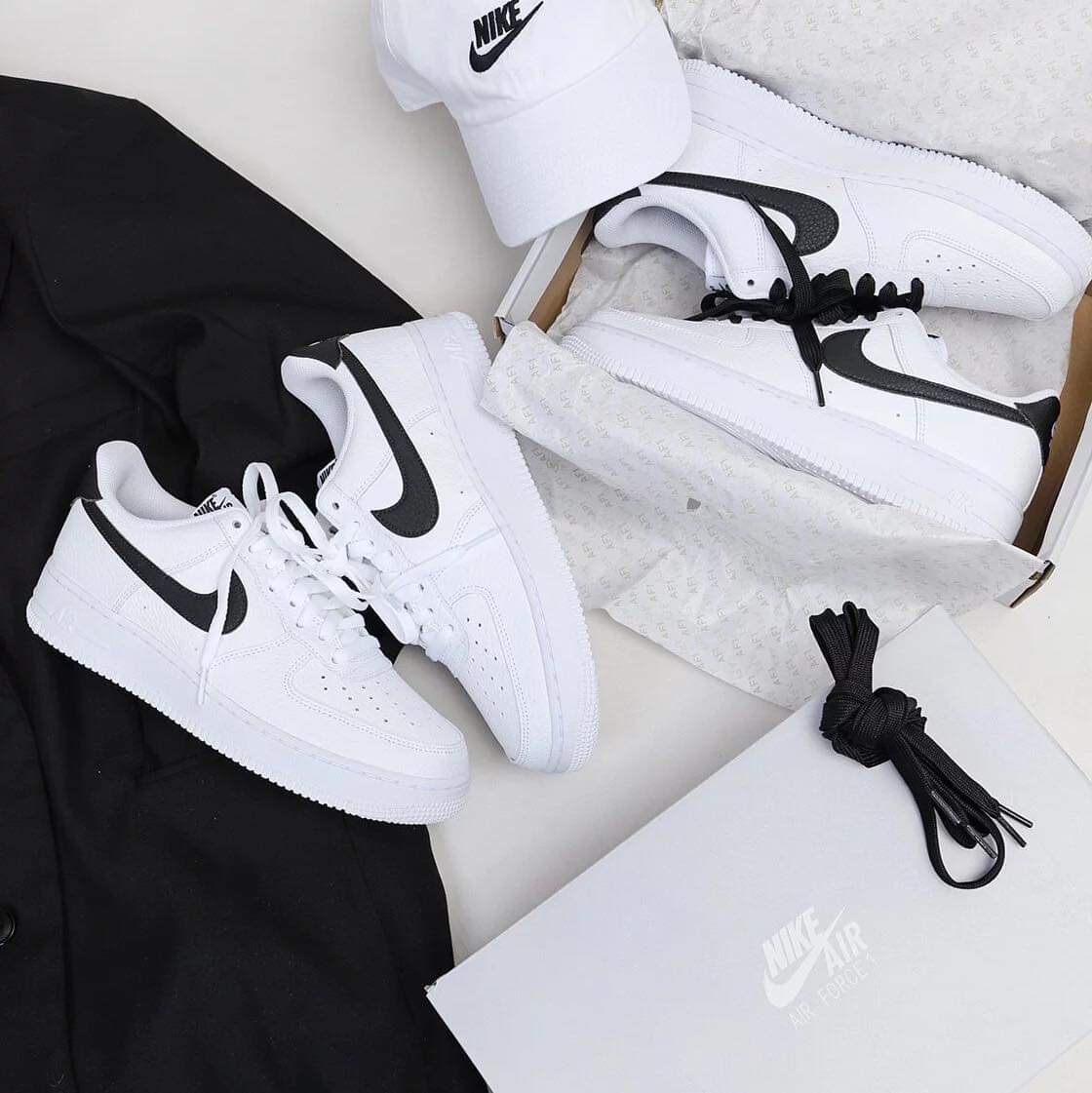 Nike Air Force 1 Low '07 White Black Pebbled Leather - WORLDOFSHOES
