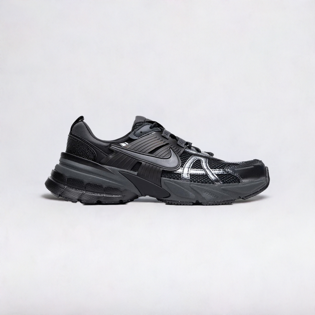 Nike V2K Run
Black Dark Smoke Grey