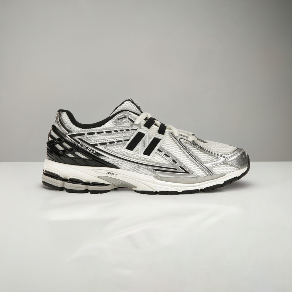 New Balance 1906R
Silver Black - WORLDOFSHOES