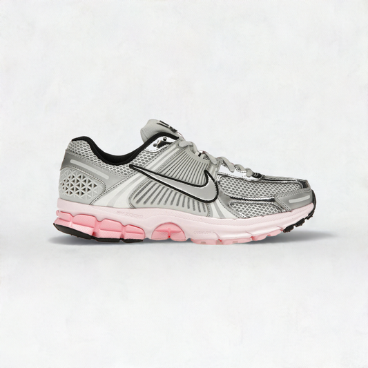 Nike Zoom Vomero 5
Photon Dust Pink Foam