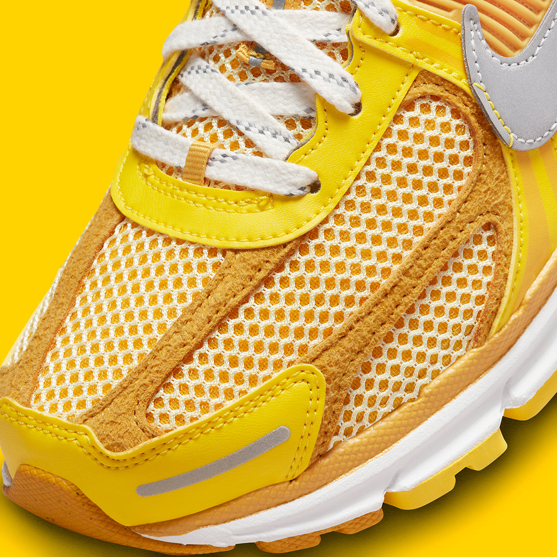 Nike Zoom Vomero 5 Yellow Ochre - WORLDOFSHOES