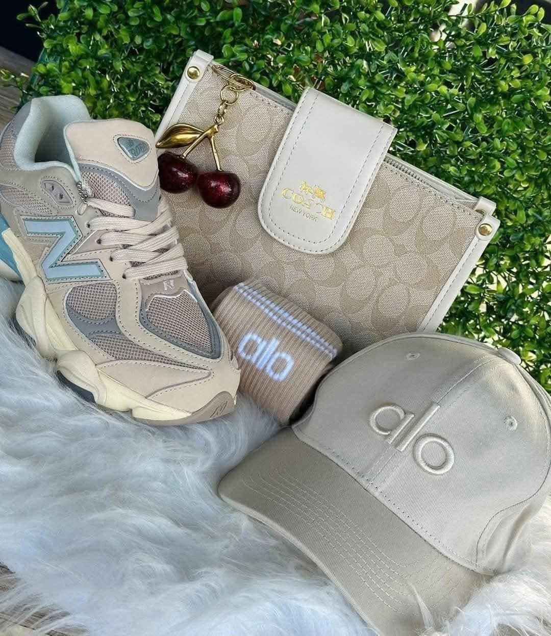 New Balance combo - WORLDOFSHOES