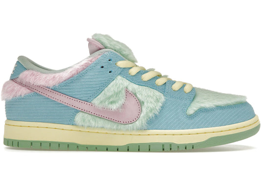 Nike SB Dunk Low
Verdy Visty - WORLDOFSHOES