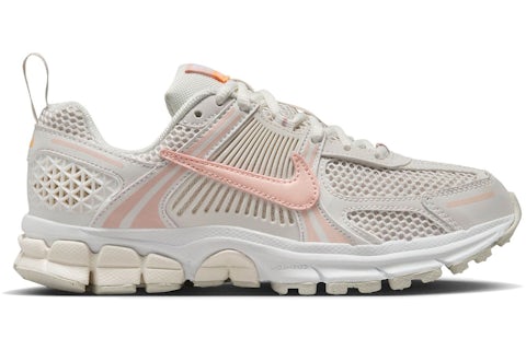 Nike Zoom Vomero 5
Phantom Echo Pink