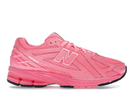New Balance 1906R
ASOS Exclusive Neon Pink - WORLDOFSHOES