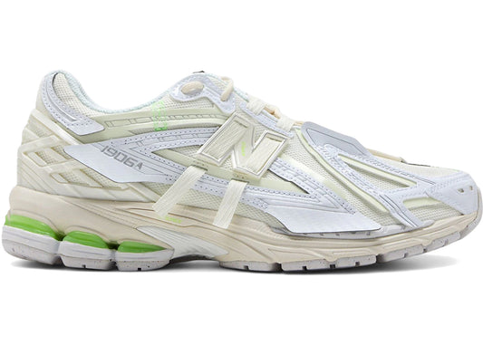 New Balance 1906A
White Green - WORLDOFSHOES