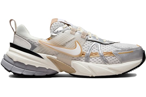 Nike V2K Run
Khaki Metallic Silver - WORLDOFSHOES