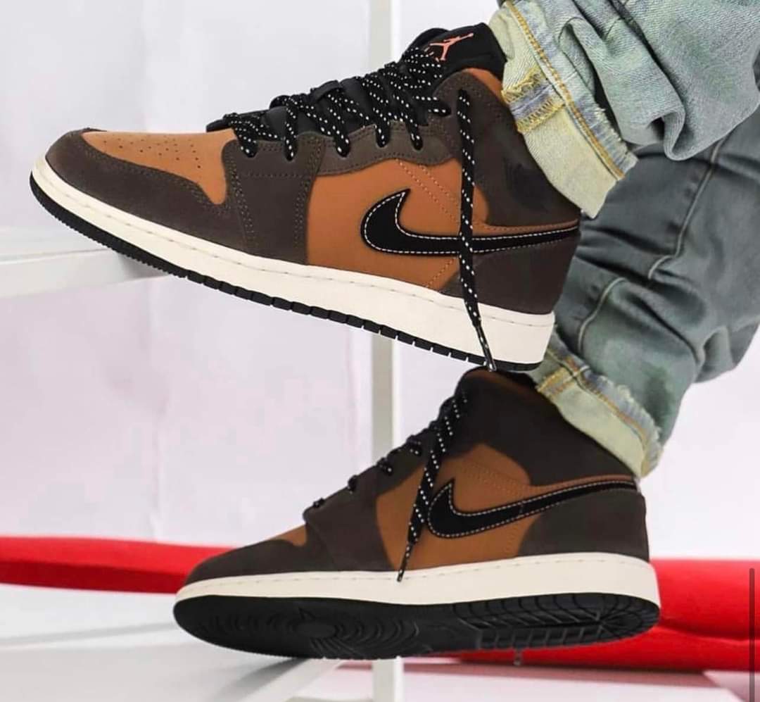 Jordan 1 Mid SE Dark Chocolate - WORLDOFSHOES