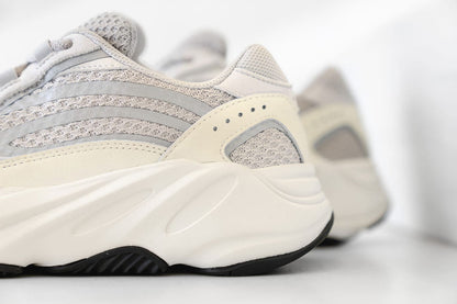 adidas Yeezy 700 V2 Static - WORLDOFSHOES